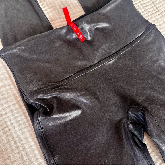 SPANX Faux Leather High Waist Leggings tummy control small - Picture 7 of 8
